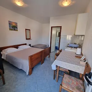 apartmani-bada.hotelinzadar.com/