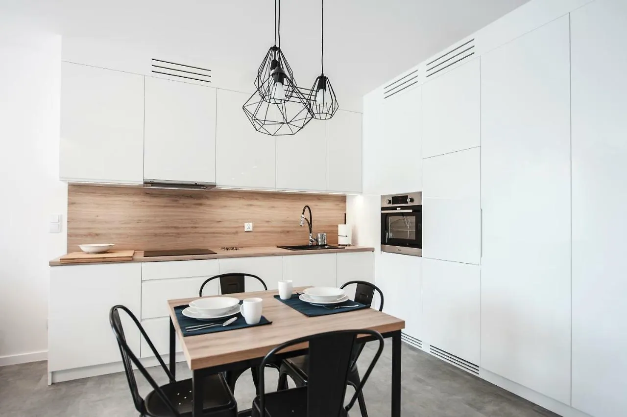 Unique 3City Apartments - Grey Apartment Gdansk